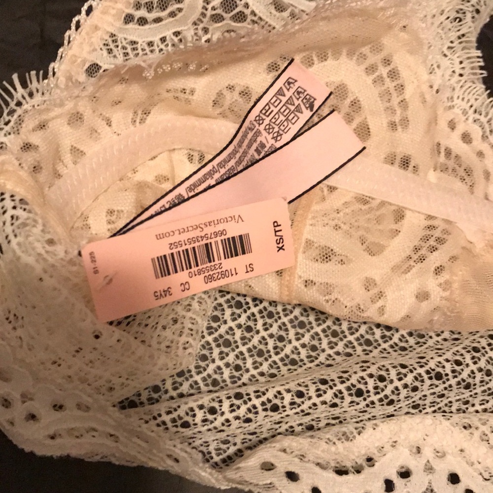Victoria’s Secret Dream Angels Bralette - Picture 5 of 5